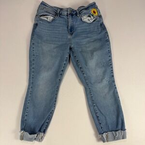 Judy Blue Jeans 16W Embroidered Sunflower Cuffed Ankle Light Wash Denim
